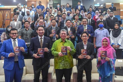 DATUK SERI SAIFUDDIN ABDULLAH