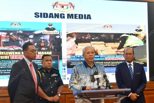 TAN SRI ANNUAR MUSA