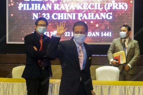 DATUK AZHAR AZIZAN HARUN