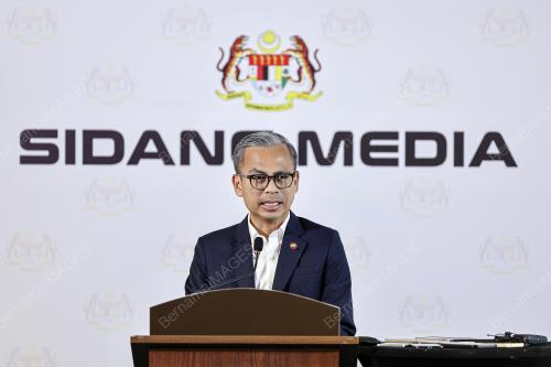 FAHMI FADZIL