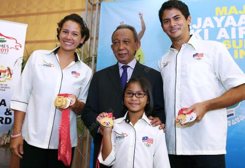TAN SRI SAMSUDDIN OSMAN