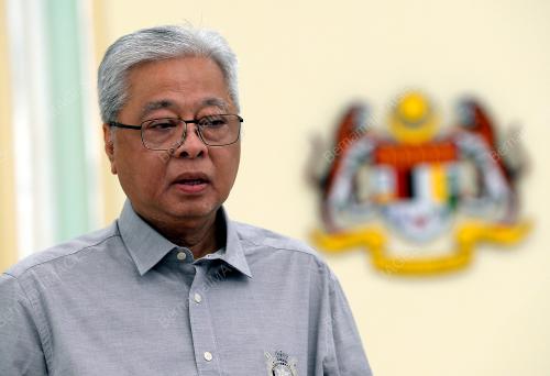 DATUK SERI ISMAIL SABRI YAAKOB