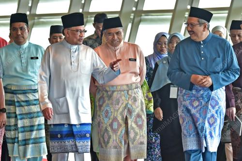 DATUK SERI ANWAR IBRAHIM