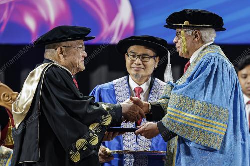 TUN AHMAD FUZI ABDUL RAZAK