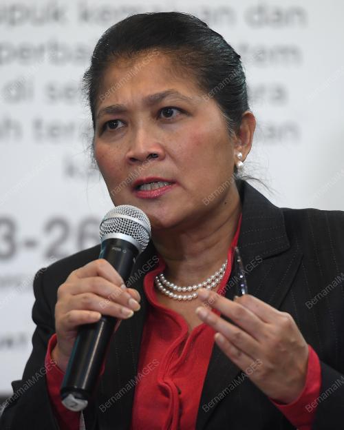 ROSSANA ANNIZAH RASHIDI