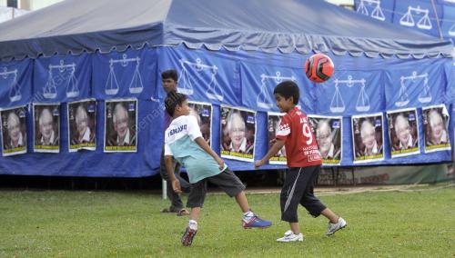 PTJ08_17042013_BN_P125