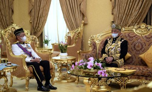 AL-SULTAN ABDULLAH RI'AYATUDDIN AL-MUSTAFA BILLAH SHAH 