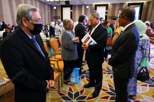 DATUK SERI MUSTAPA MOHAMED