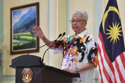 DATUK SERI ISMAIL SABRI YAAKOB