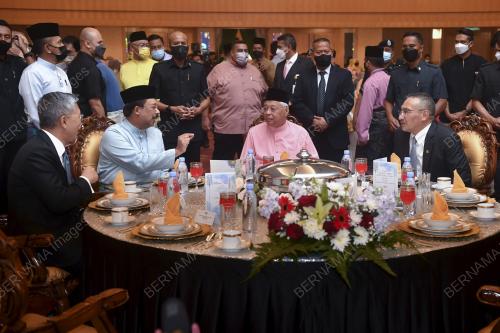 DATUK SERI ISMAIL SABRI YAAKOB