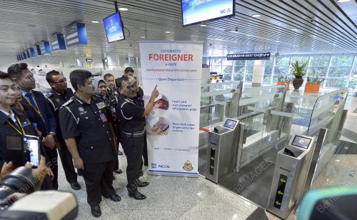 PTJ08_18122014_ASEAN_LANE