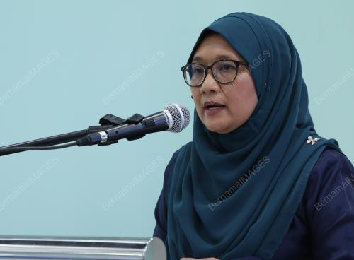 PROF DR MARINAH MOHD ARIFFIN