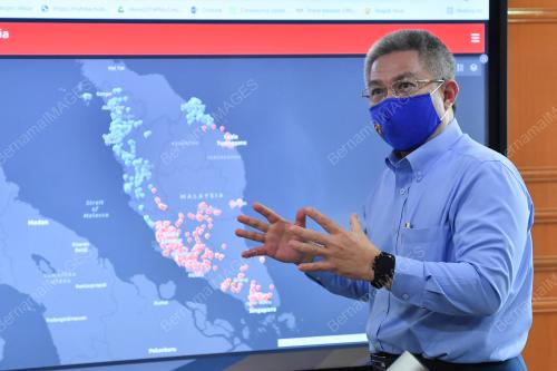 DATUK SERI DR ADHAM BABA