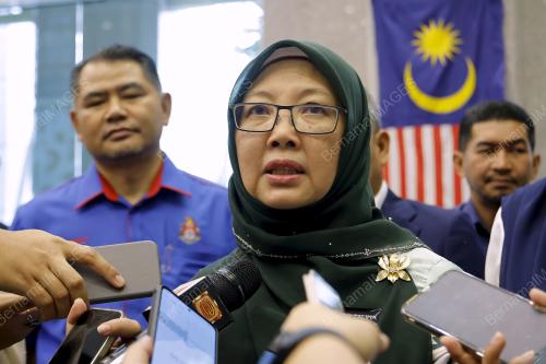 DATUK SERI DR ZALIHA MUSTAFA
