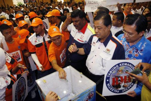 ISMAIL SABRI YAACOB