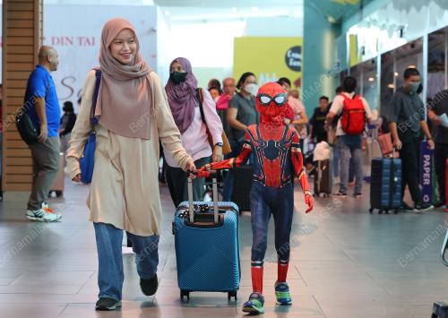 TINJAUAN KLIA TERMINAL 2
