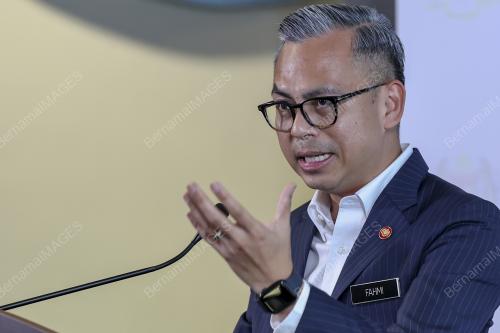 FAHMI FADZIL