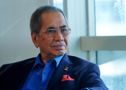 DATUK SERI DR WAN JUNAIDI TUANKU JAAFAR