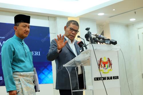 DATUK SERI SAIFUDDIN NASUTION ISMAIL