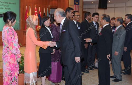 DATUK SERI NAJIB TUN RAZAK