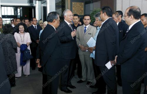 MOHD NAJIB TUN ABDUL RAZAK