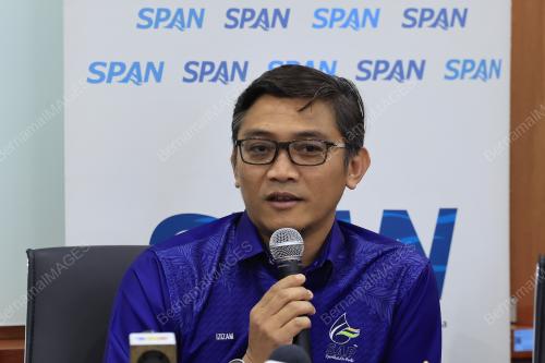 IZIZAM IBRAHIM