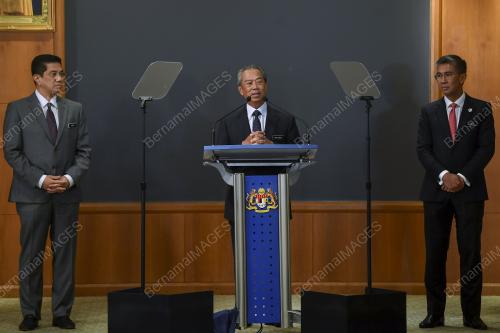 TAN SRI MUHYIDDIN YASSIN
