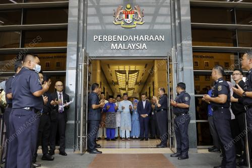 DATUK SERI ANWAR IBRAHIM
