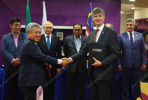 DATUK SERI MOHAMED KHALED NORDIN