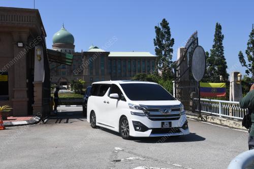 DATUK SERI DR WAN AZIZAH WAN ISMAIL