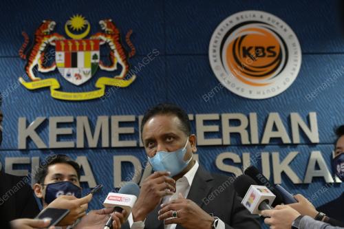 DATUK SERI REEZAL MERICAN NAINA MERICAN