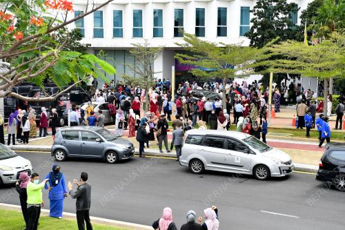 GEMPA_KELUAR