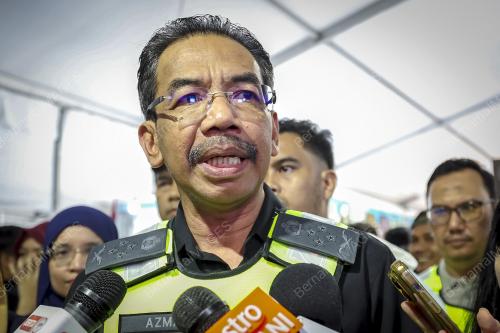 DATUK AZMAN ADAM
