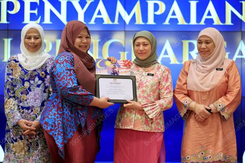 DATUK SERI NANCY SHUKRI