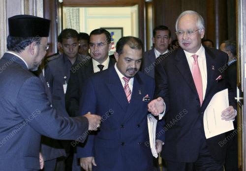 MOHD NAJIB TUN ABDUL RAZAK