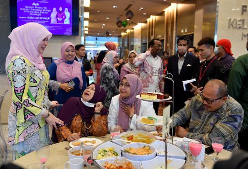 DATUK SERI RINA MOHD HARUN
