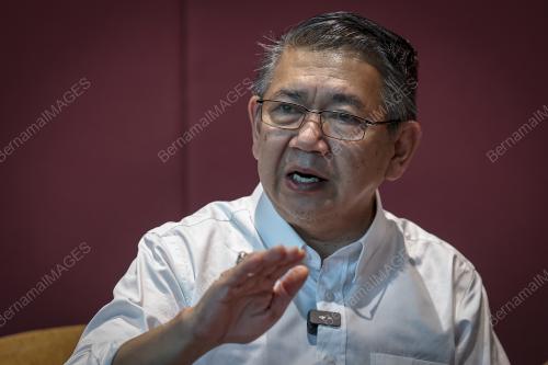 DATUK SERI SALAHUDDIN AYUB