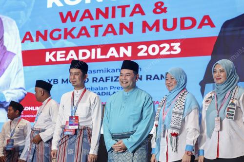 RAFIZI RAMLI