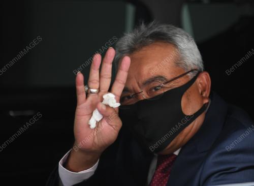 DATUK SERI MOHD REDZUAN MD YUSOF