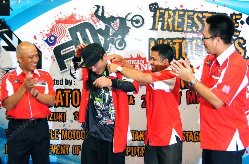 PTJ08_27032012_FMX