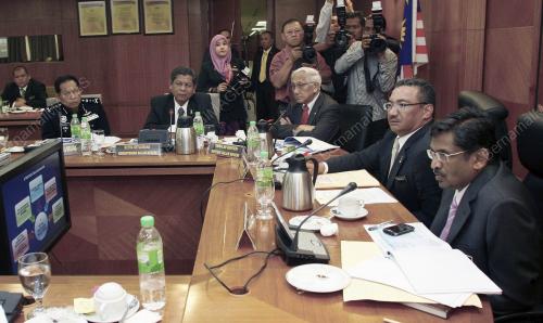 HISHAMUDDIN TUN HUSSEIN