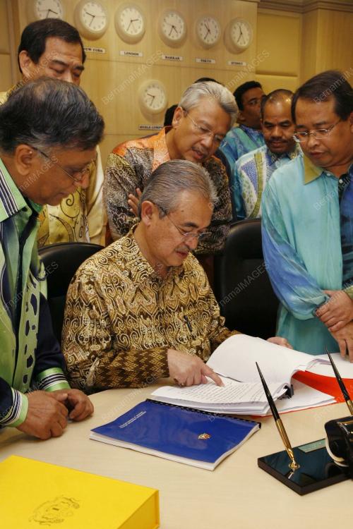 ABDULLAH AHMAD BADAWI