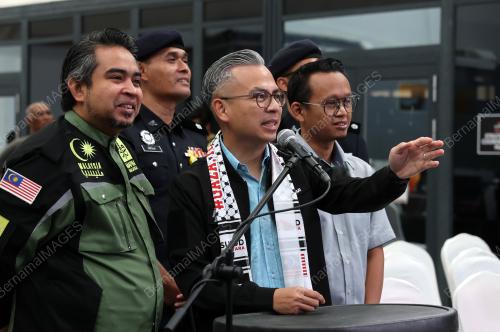 DATUK FAHMI FADZIL