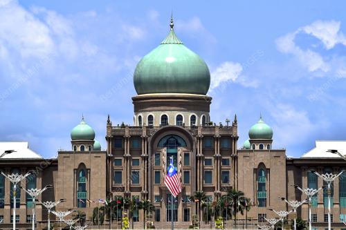 BANGUNAN PERDANA PUTRA