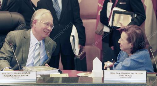 DATUK SERI MOHD NAJIB TUN ABDUL RAZAK