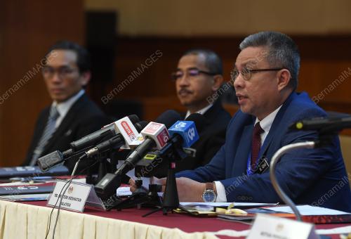 DATUK SERI DR ADHAM BABA