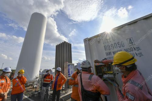TANGKI PENYIMPANAN GAS OKSIGEN CECAIR