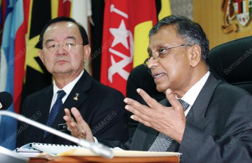 TAN SRI NOR MOHAMED YAKCOP