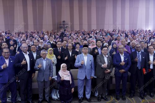 TAN SRI SHAMSUL AZRI ABU BAKAR