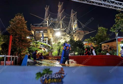 NIGHT SPLASH